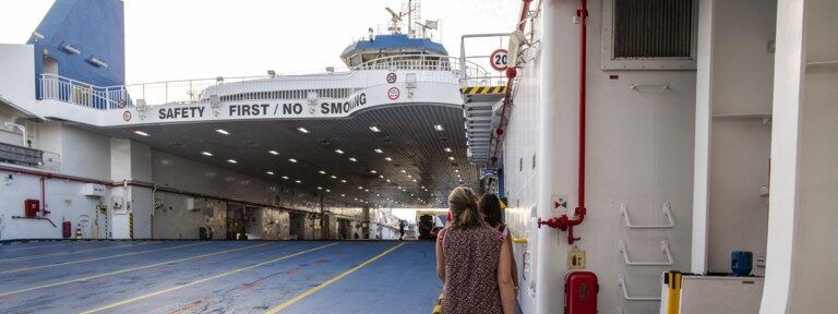 Green pass, Occhiuto: «Lo Stato non impugnerà le ordinanze sui traghetti»