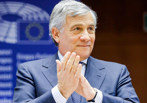 Tajani sul dopo-Cotticelli: «La nostra idea per la Calabria era Bertolaso»