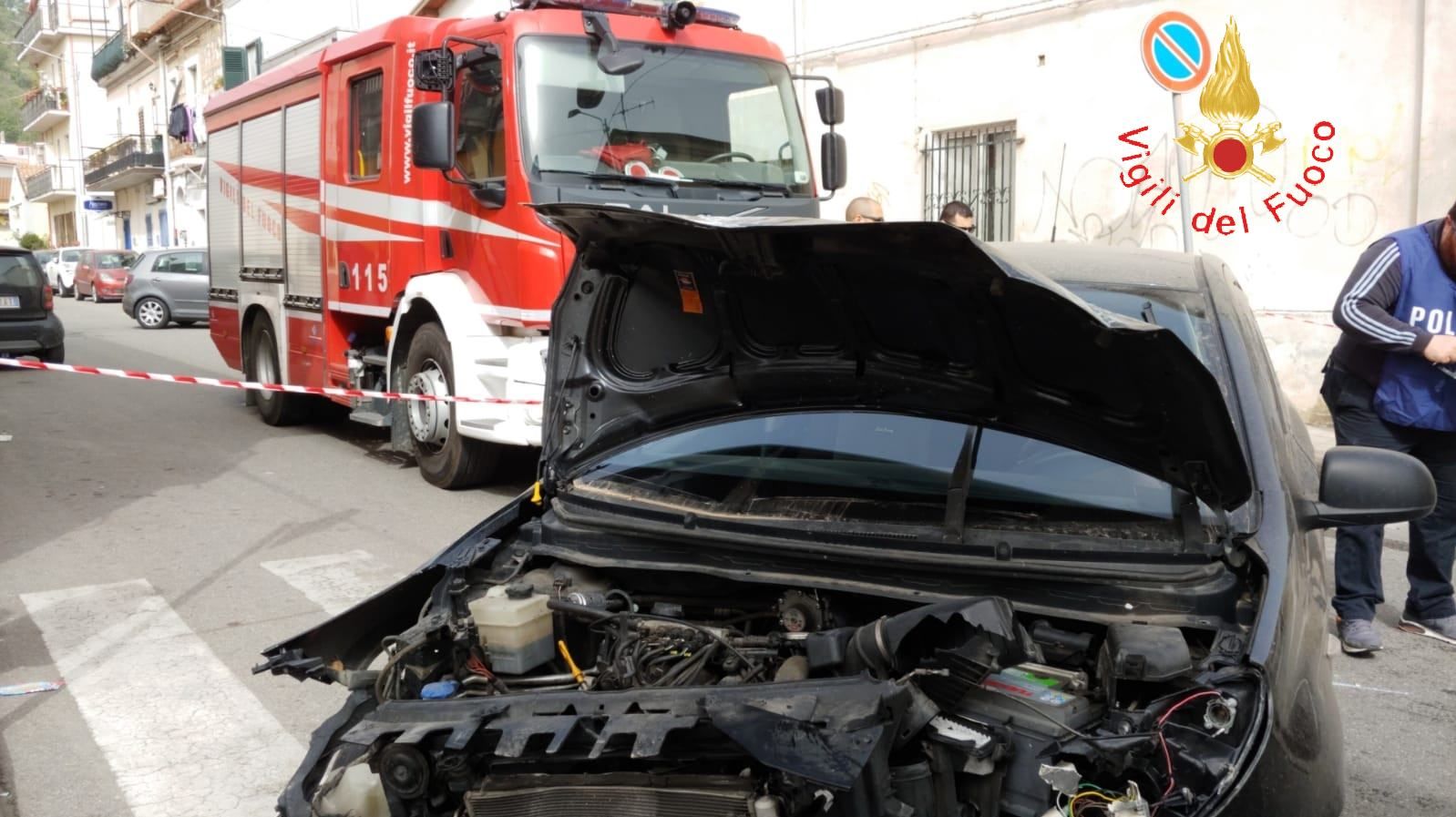 Tamponamento a catena a Catanzaro, due feriti