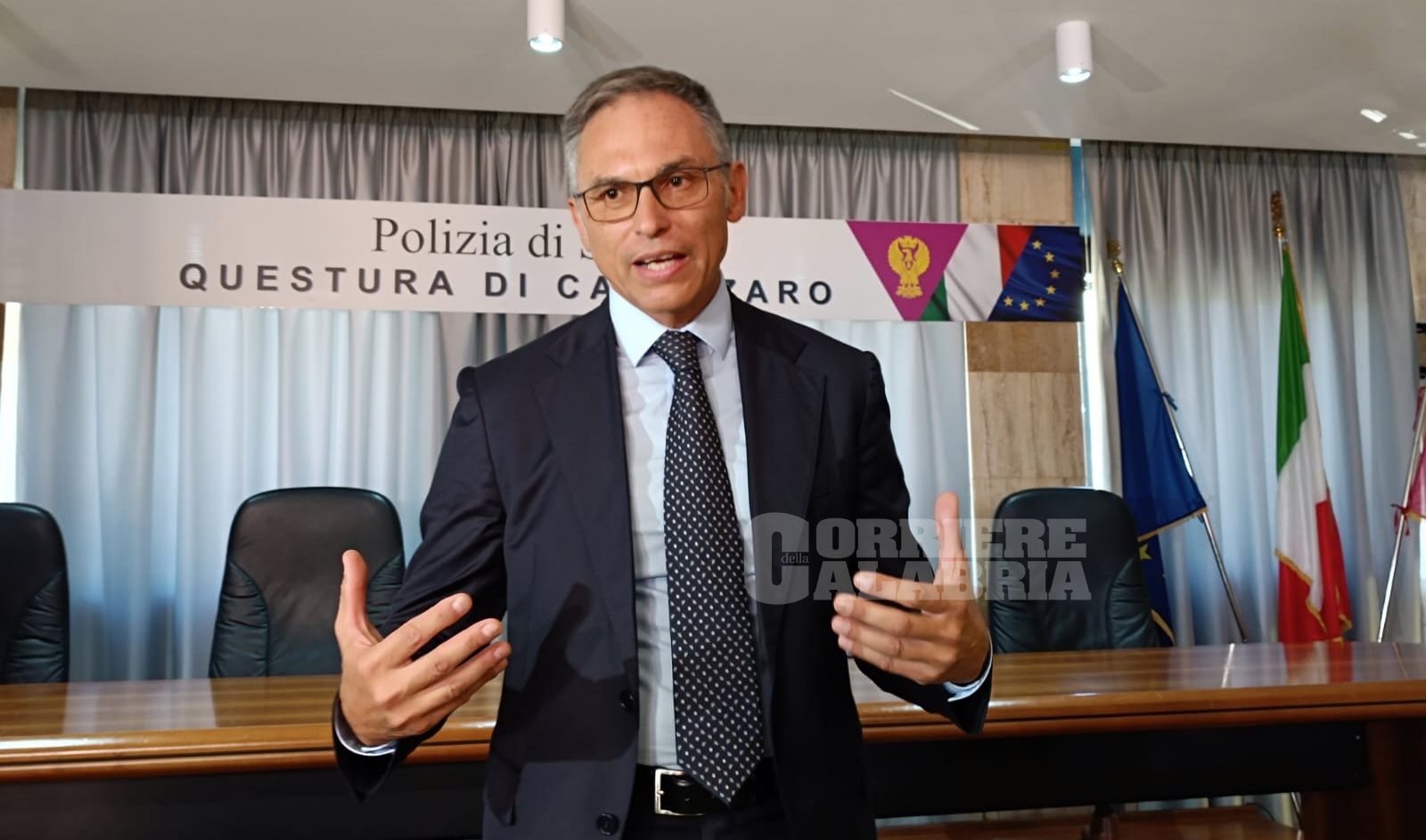 Catanzaro, Linares si insedia: «Sarò il questore di tutti. Aiutiamo questa terra a elevarsi»