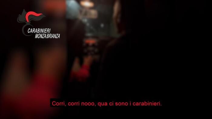 Gara di like e storie su Instagram con i video girati su un’auto rubata