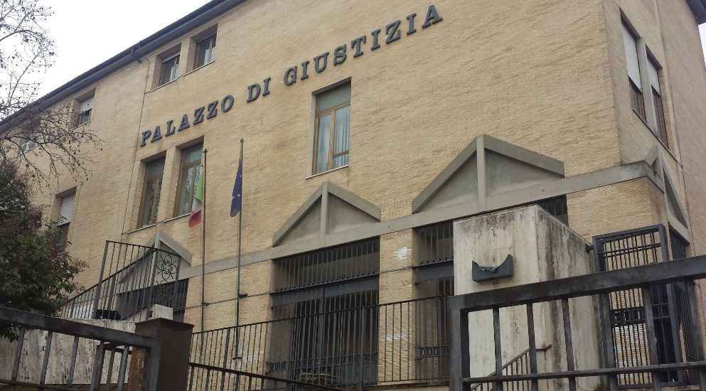 Accusato di stalking e affiliato dalla ‘ndrangheta: scarcerato Michele Lo Bianco