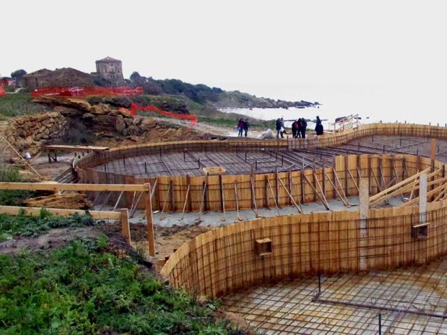 Abusivismo al “Marine park village” di Crotone, legittimo l’ordine di demolizione