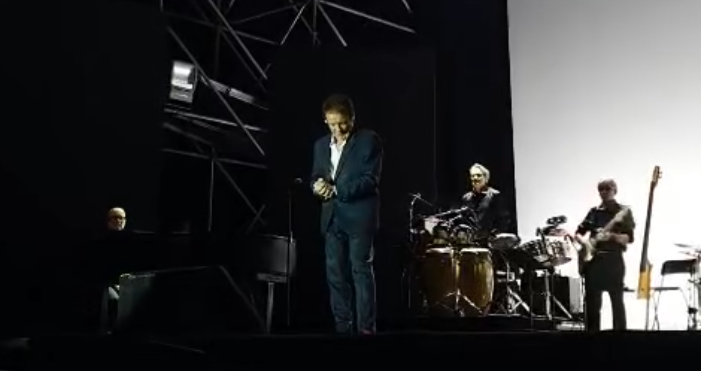 Cirò, Massimo Ranieri ricorda Pippo Baudo – VIDEO