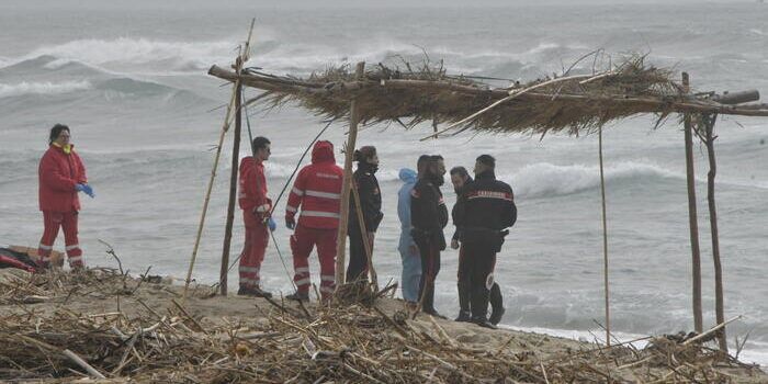 Lo stato delle indagini: la procura di Crotone punta all’incidente probatorio per i sopravvissuti