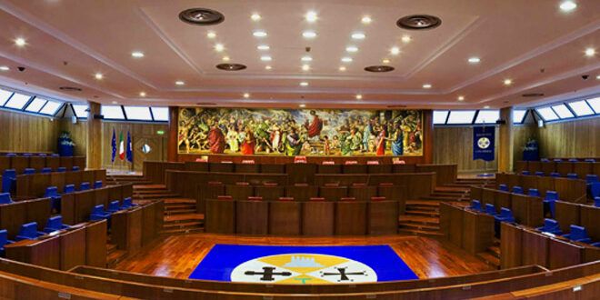 Anci Calabria: «La modifica delle norme sulla fusione dei comuni deve essere rinviata»