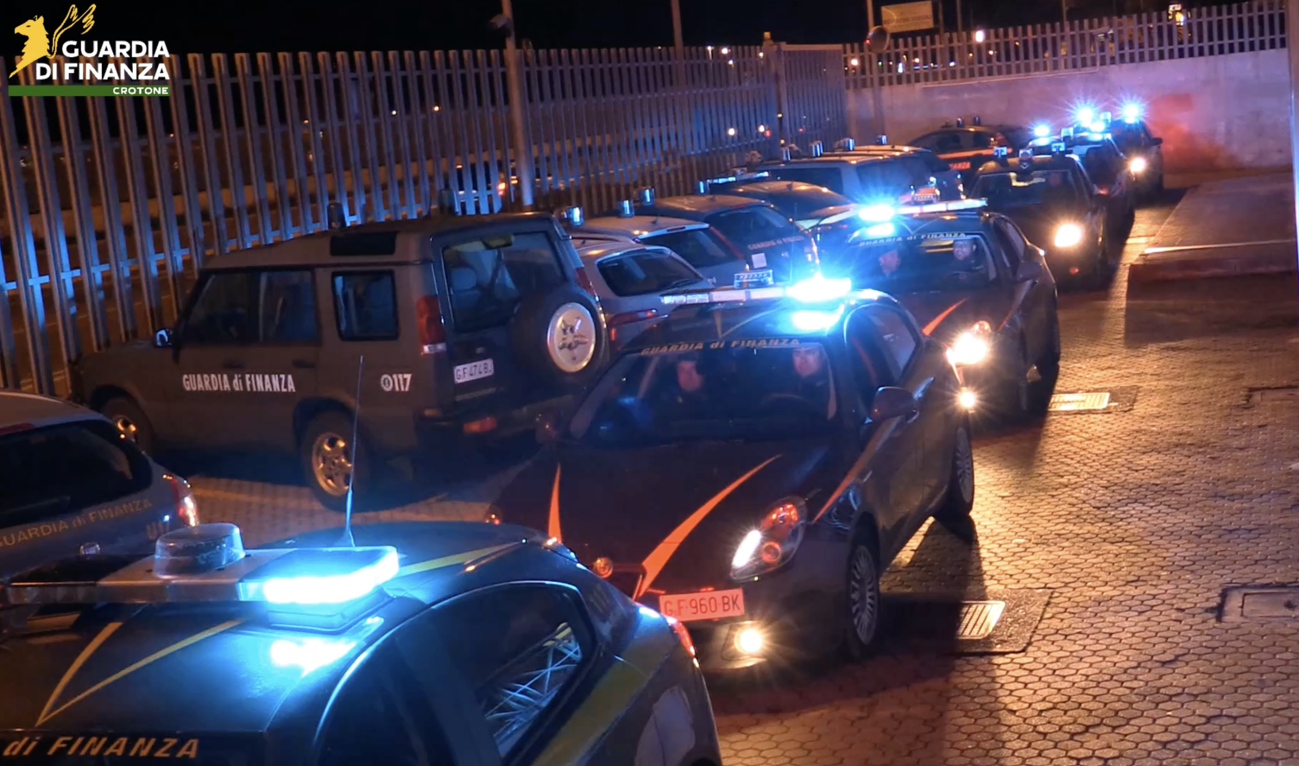 Corruzione negli appalti pubblici a Crotone: 20 indagati. Sequestrate 5 società – NOMI