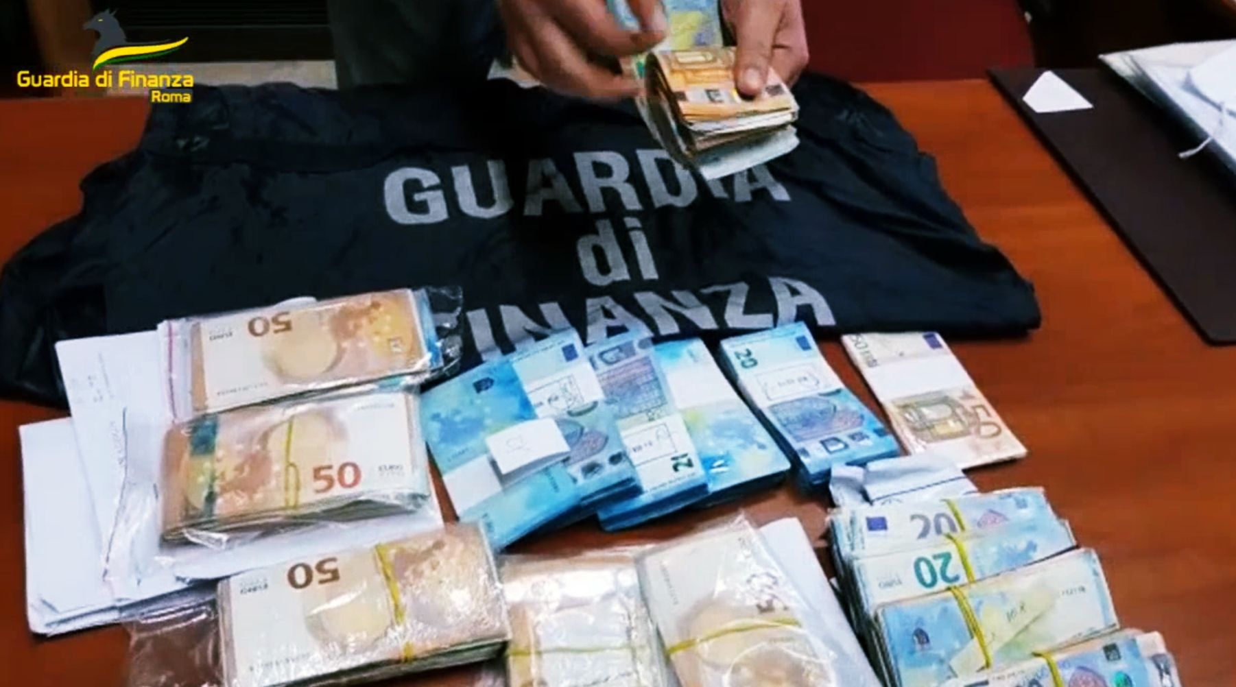 I calabresi nello spaccio di coca al “Laurentino” di Roma: la rete degli Scarcella-Gaglioti e i legami con i Gallace-Madaffari