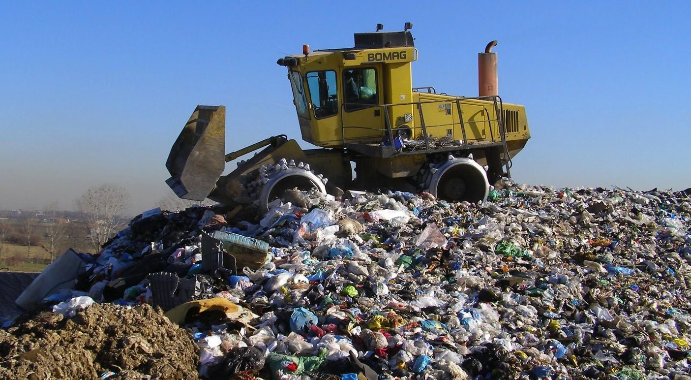 Rifiuti, in Calabria stop a nuove discariche o all’ampliamento di quelle esistenti