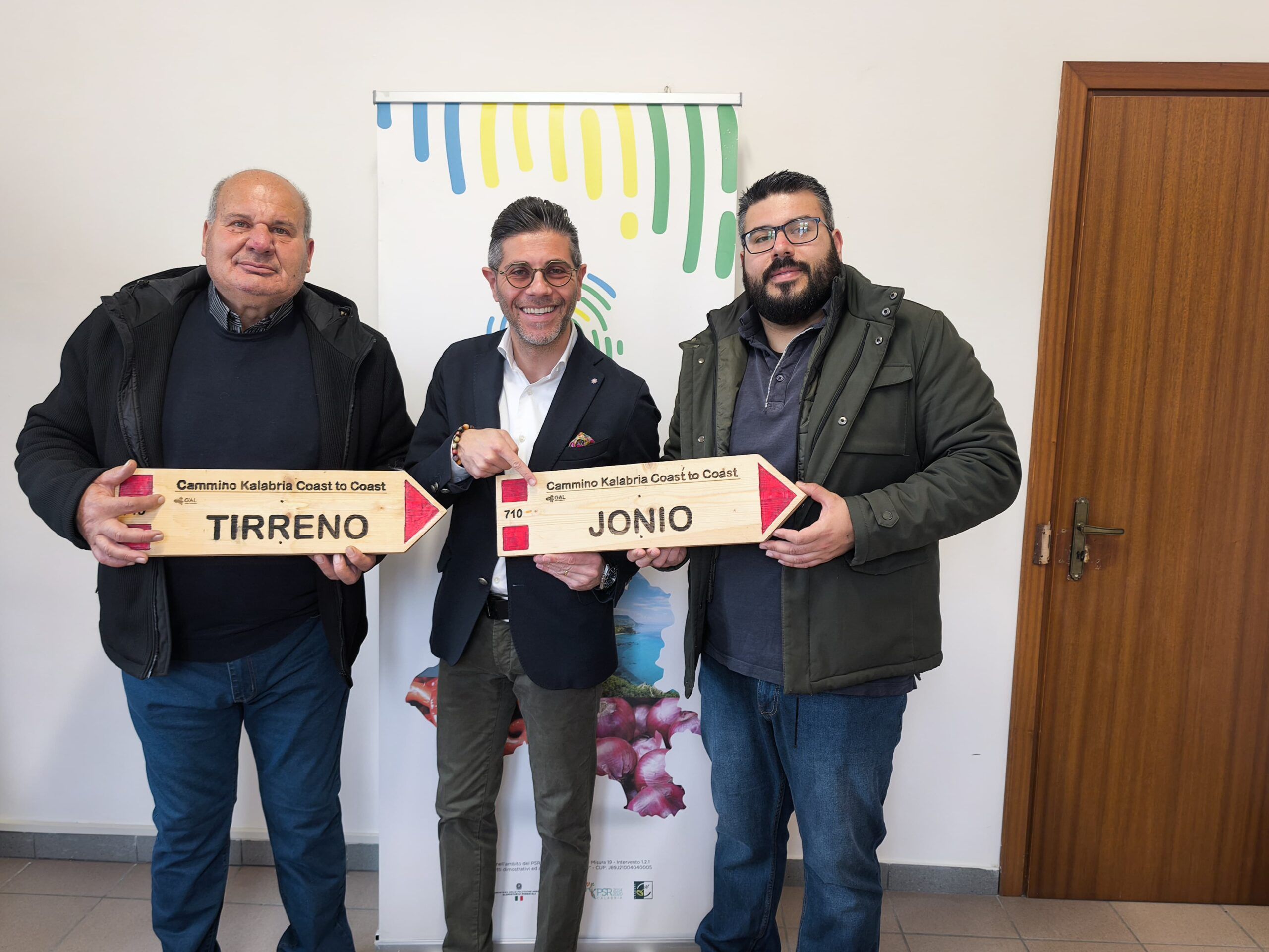 Gal Terre Vibonesi, la nuova segnaletica pedonale per “Kalabria Coast to Coast”