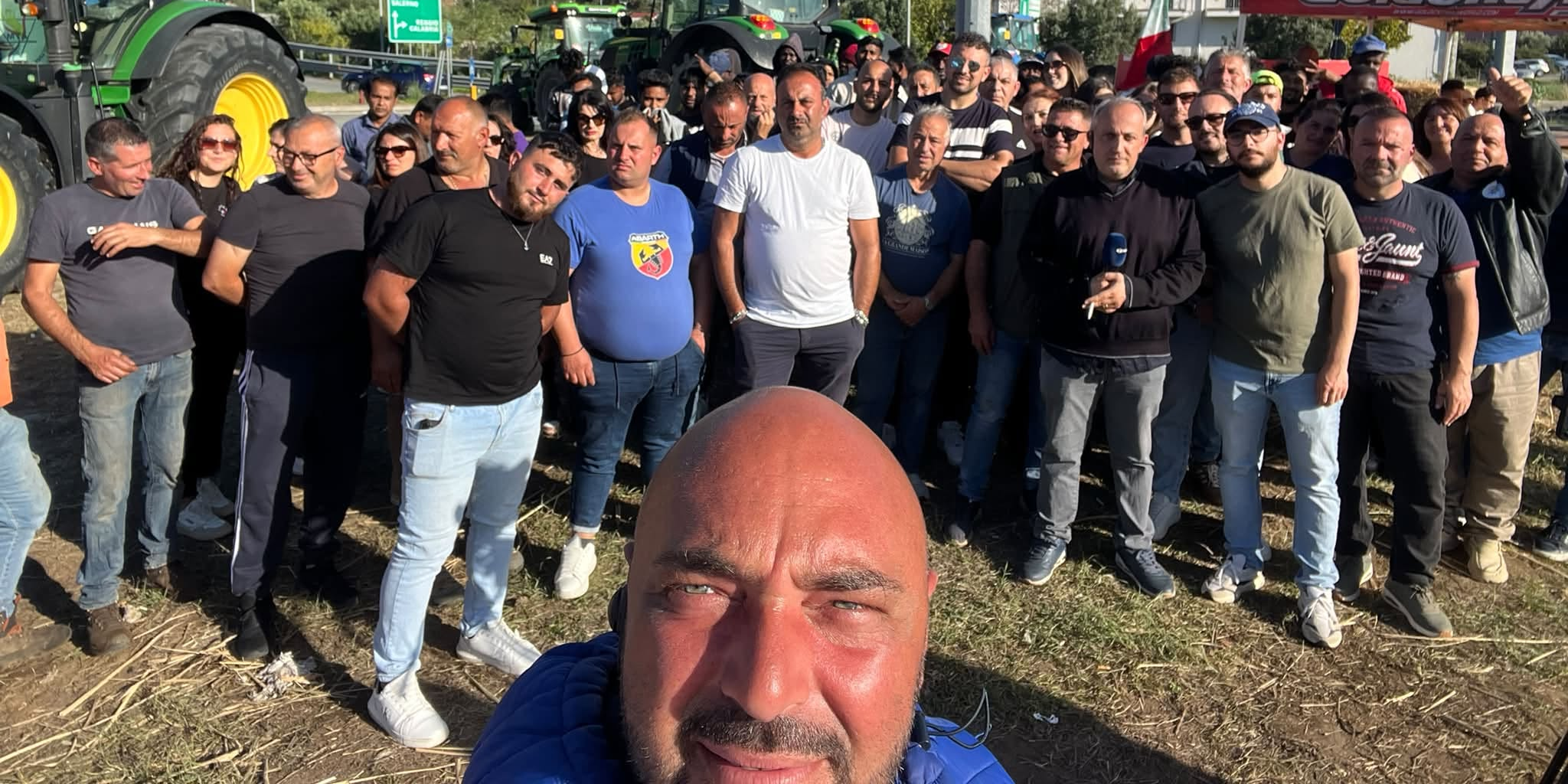 Agricoltori, la protesta non si ferma dopo il decreto: «Non si molla». Presidi a Falerna e Pizzo