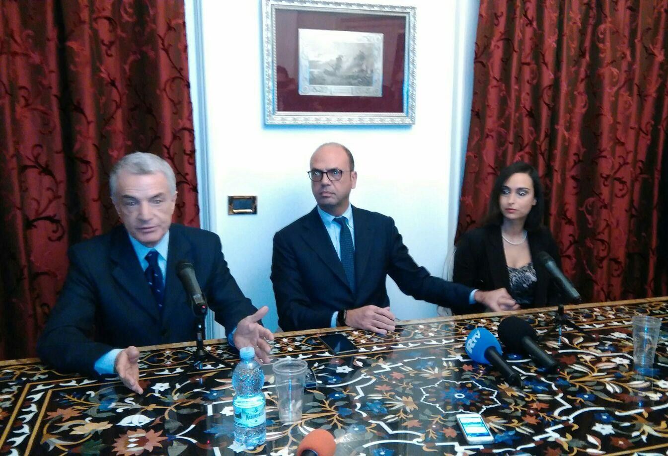 Referendum, Alfano spinge il Sì: «Ora o mai più»