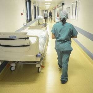 «Mio padre aggredito in ospedale e senza nessuna tutela»