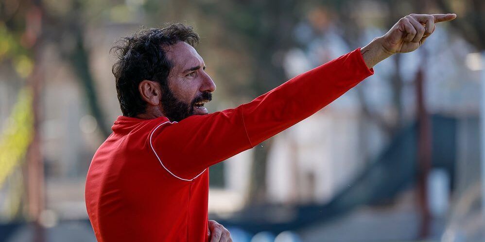 Cosenza, l’ottimismo di Caserta: «Dimenticare il derby, domani gara determinante»