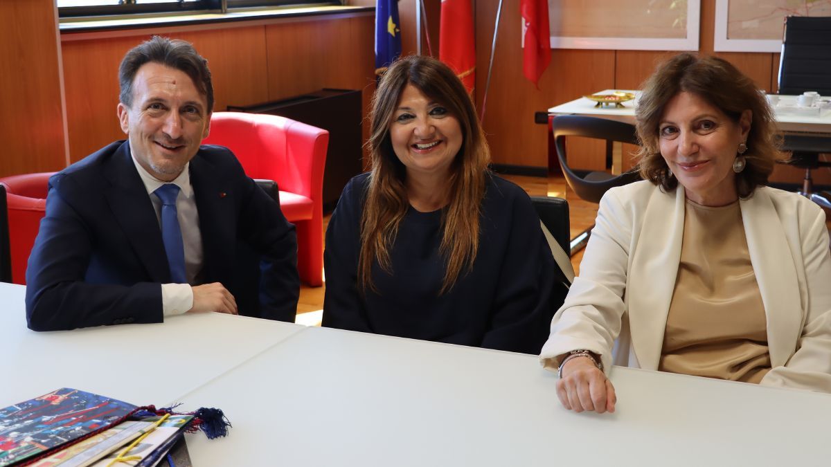 Unical e Regione Calabria insieme per il welfare, firmato l’accordo triennale su ricerca, formazione e politiche sociali