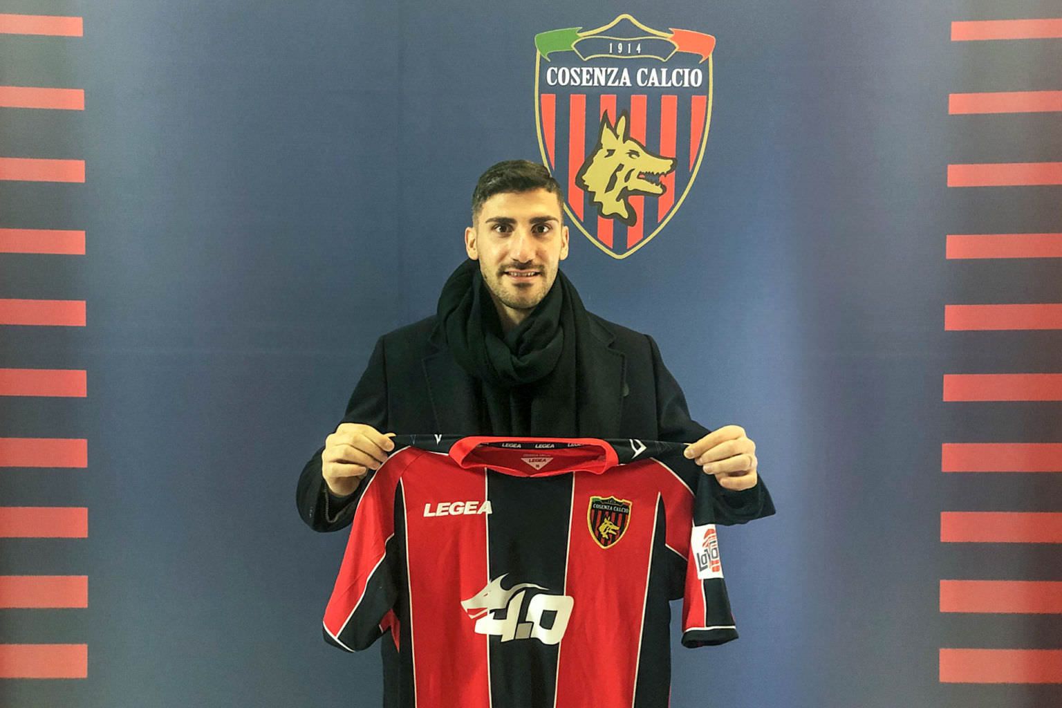 Cosenza, per l'attacco arriva (in prestito) Trotta