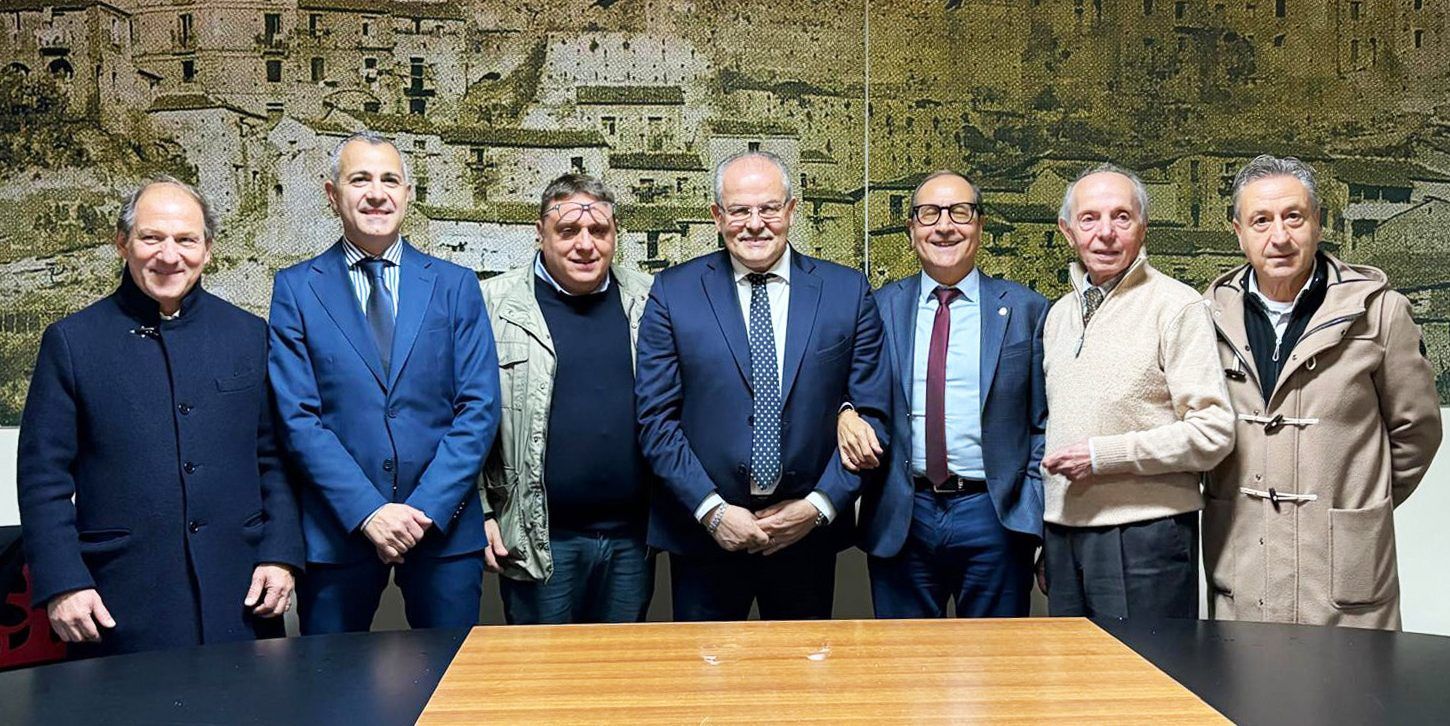 Monterosso Calabro celebra l’arte di Michele Affidato