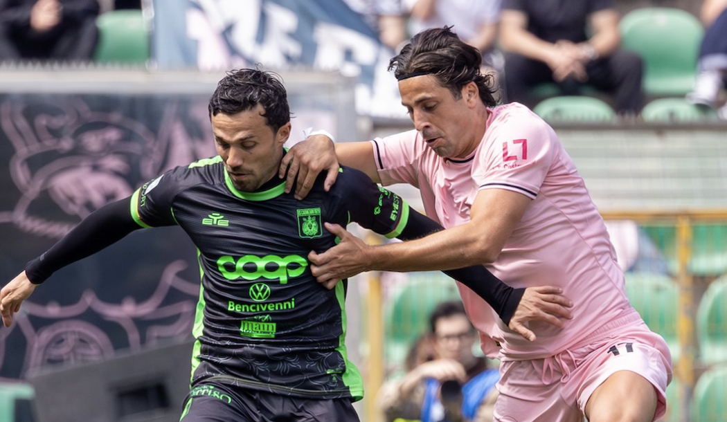 Il Palermo vince in rimonta sul Catanzaro, al Barbera finisce 3-2