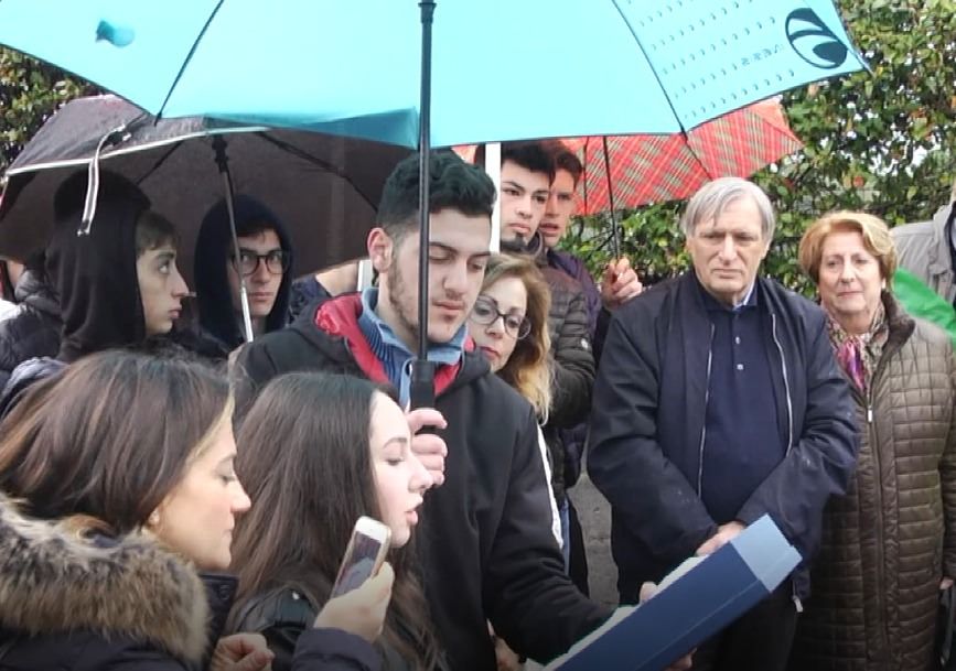 «Scrivete nelle vostre coscienze i nomi delle vittime di mafia» – VIDEO