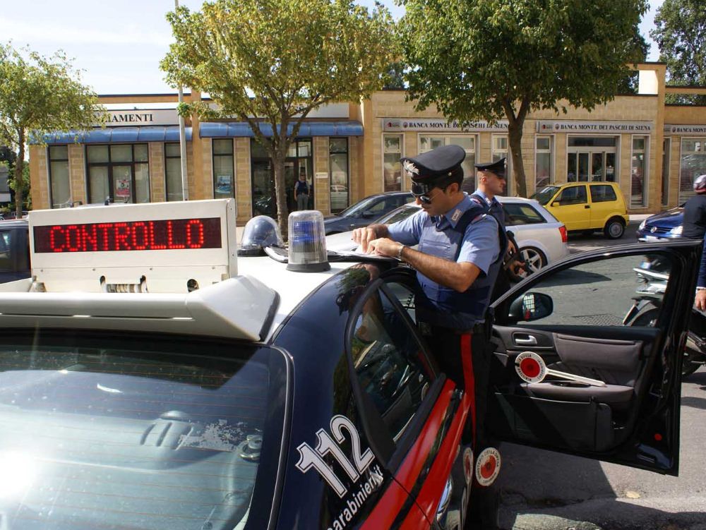 Praia a Mare, accoltella il padre durante una lite
