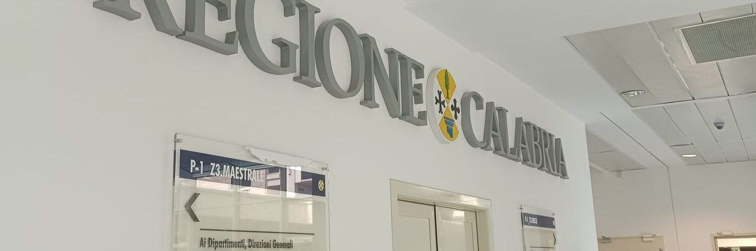 Elezioni regionali e sondaggi “ballerini”. «Occhiuto verso il bis in Calabria»