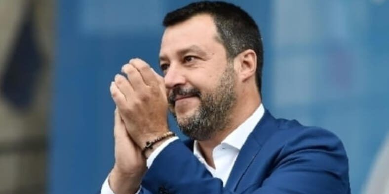Salvini: «I calabresi sapranno scegliere tra la Lega e il Pd che vuole la patrimoniale e spalanca i porti»