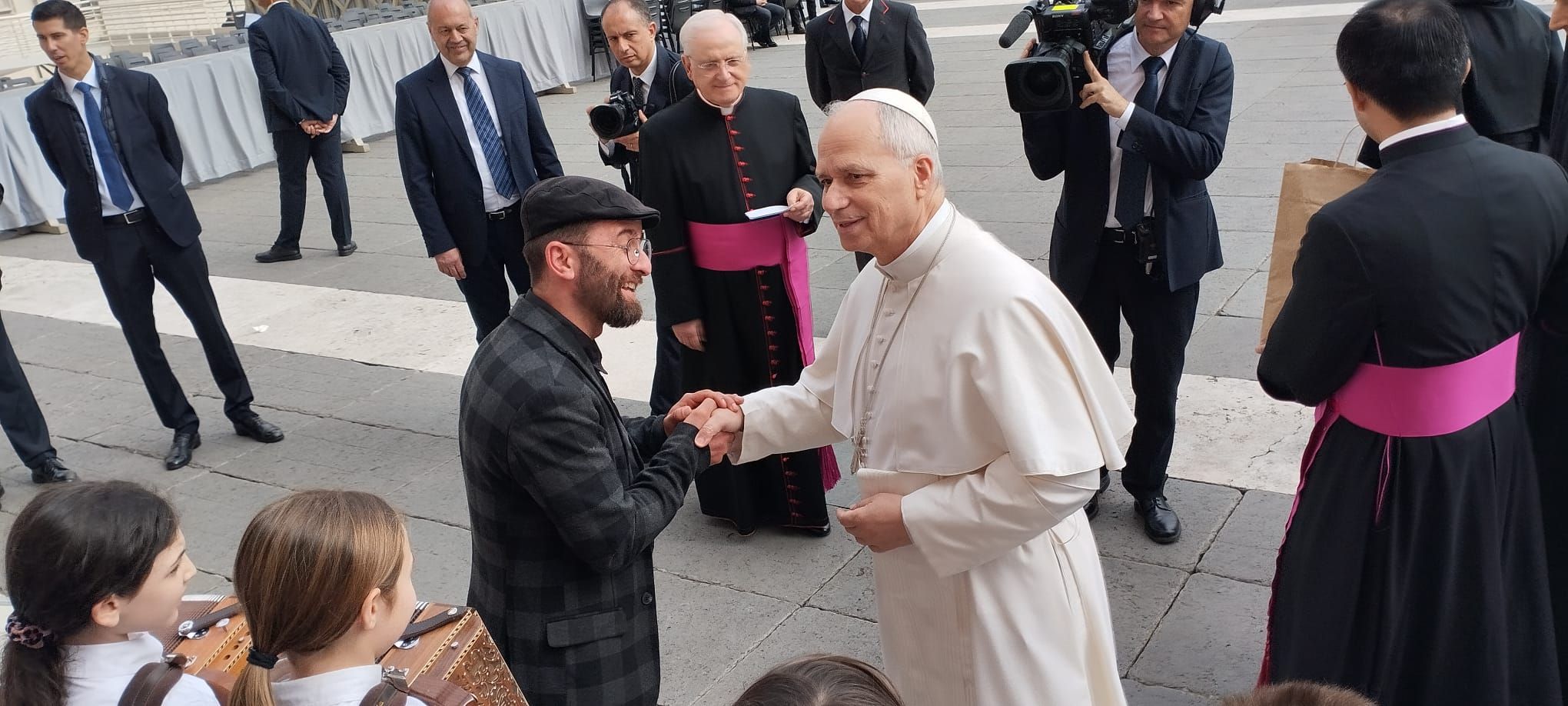 Dalla Calabria al Vaticano, i musicisti dell’Antonio Grosso School si esibiscono per Papa Leone XIV