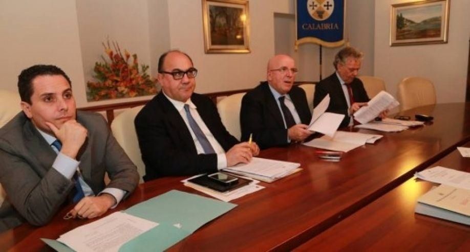 RIMBORSOPOLI | Indagata tutta la giunta regionale