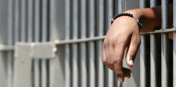 Un detenuto si è impiccato in carcere a Paola