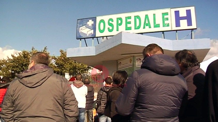 Lamezia, in pochi alla manifestazione per l'ospedale