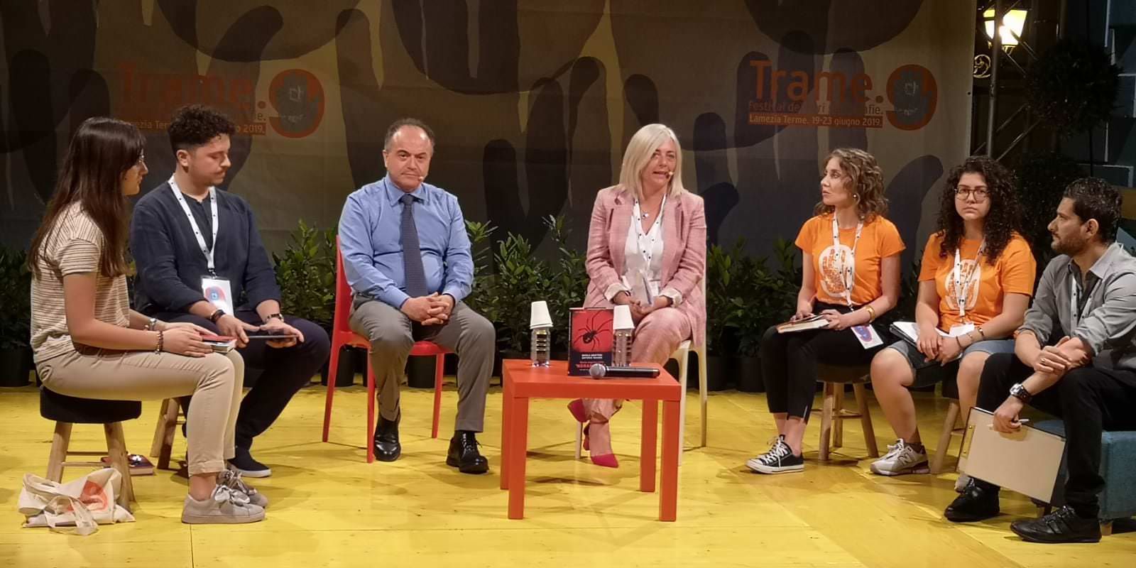 Gratteri: «Dovete ribellarvi. E non votate chi vi promette posti di lavoro»