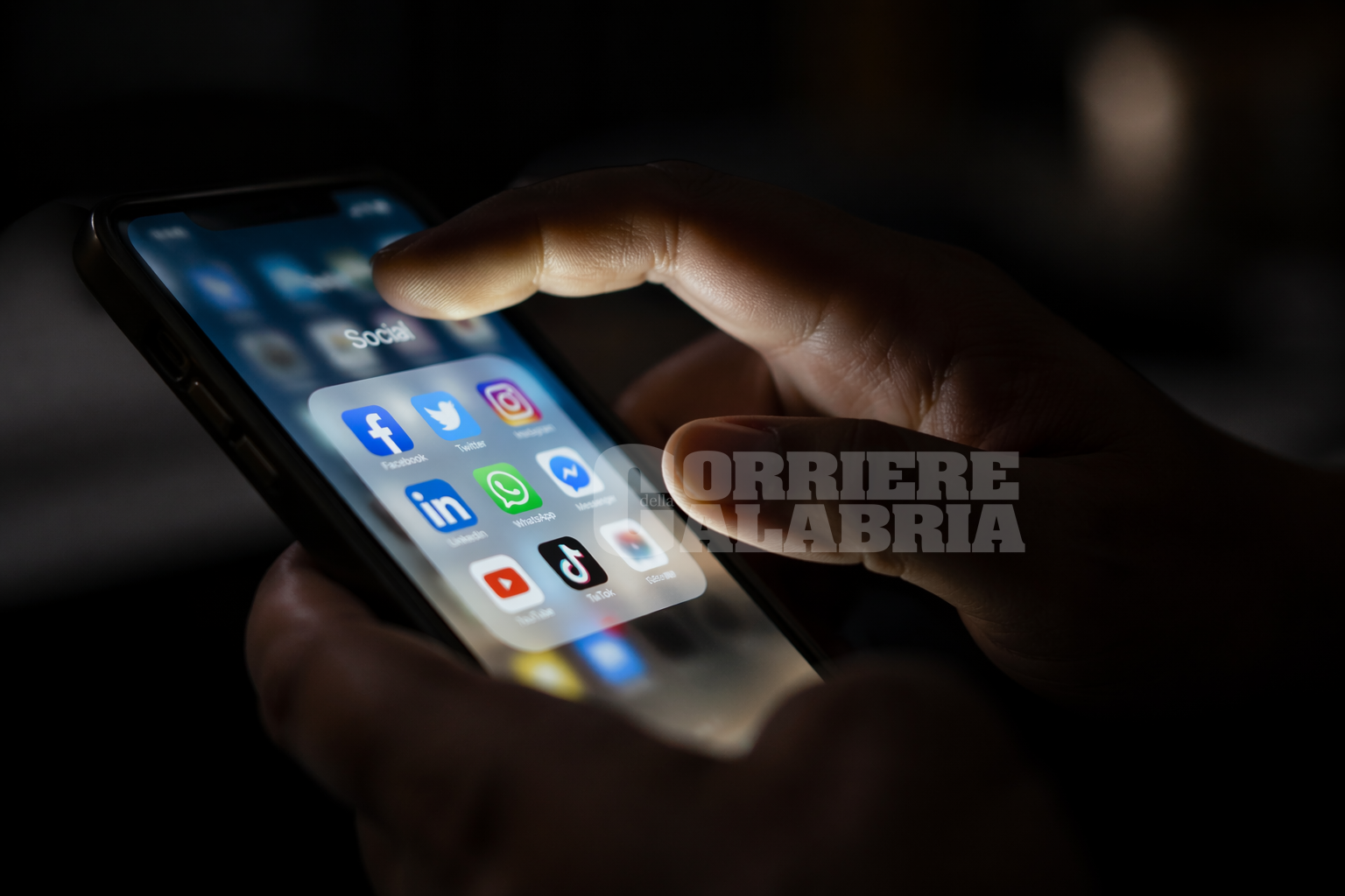 Minacce e accessi ai profili social della ex, condannato a un anno e nove mesi