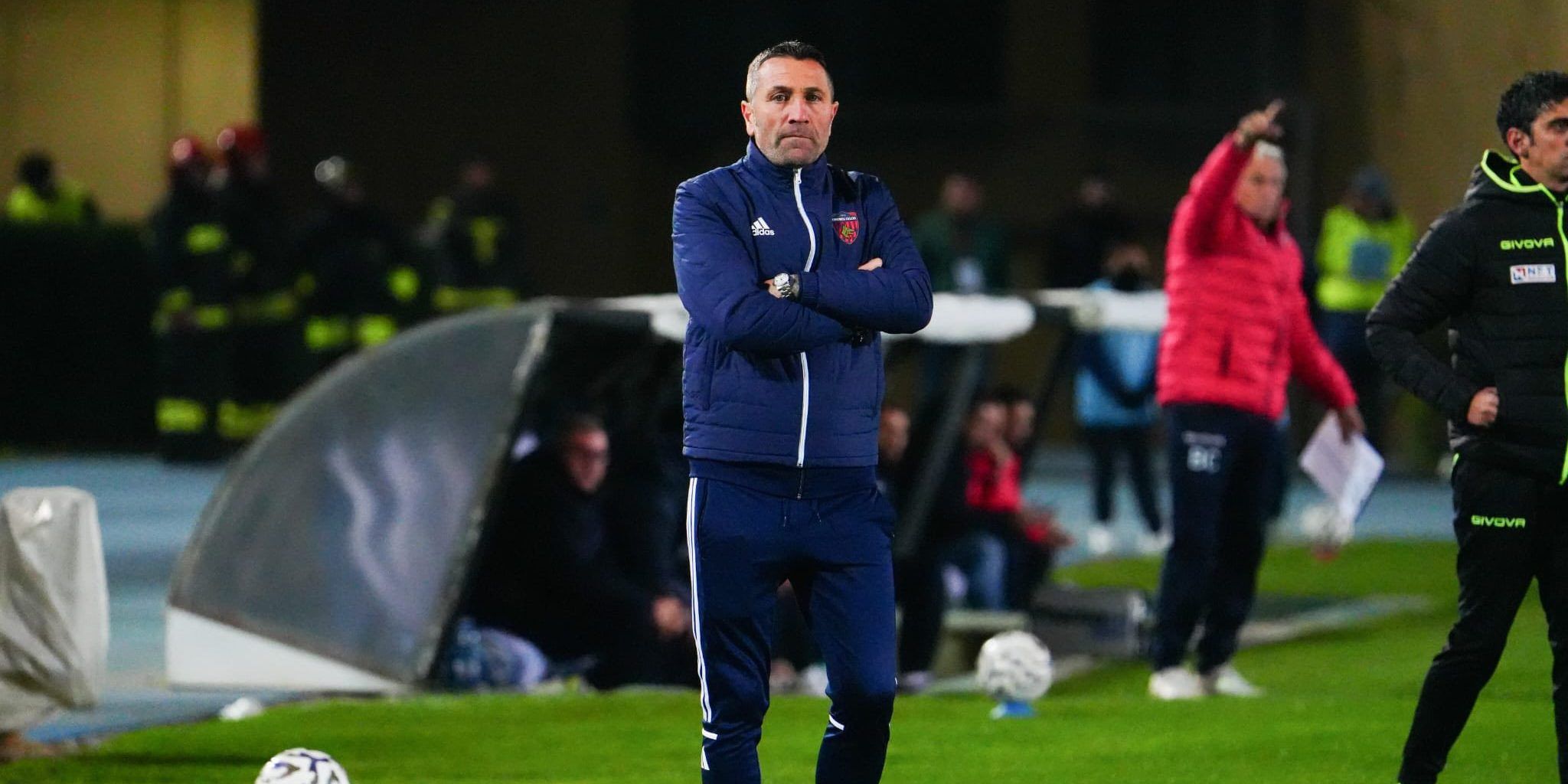 Cosenza calcio, Buscè e quel “tutti” che pesa come un macigno