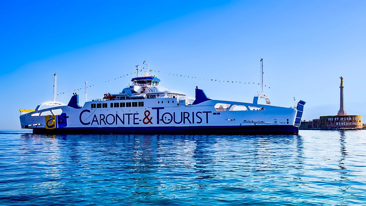 Caronte & Tourist, dissequestrate due navi