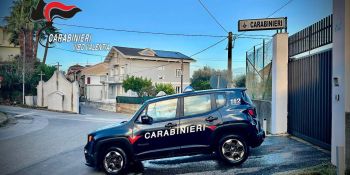 San Gregorio d’Ippona, viola gli obblighi di assistenza familiare e finisce agli arresti domiciliari