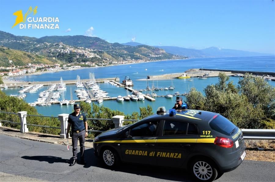Controlli estivi, la Finanza blinda la costa calabrese: quasi 4mila uomini in campo