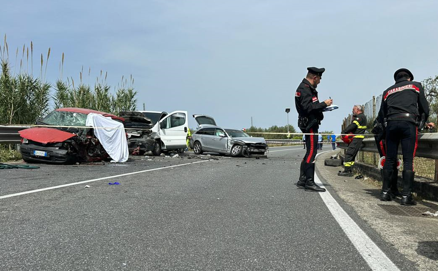 Le stragi infinite sulla SS106. E lo Stato che da anni sta a guardare