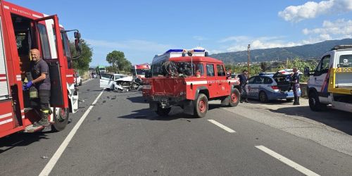 incidente Statale SS 106 a Corigliano-Rossano (località Fabrizio Grande)