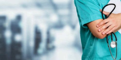 infermiere camice verde