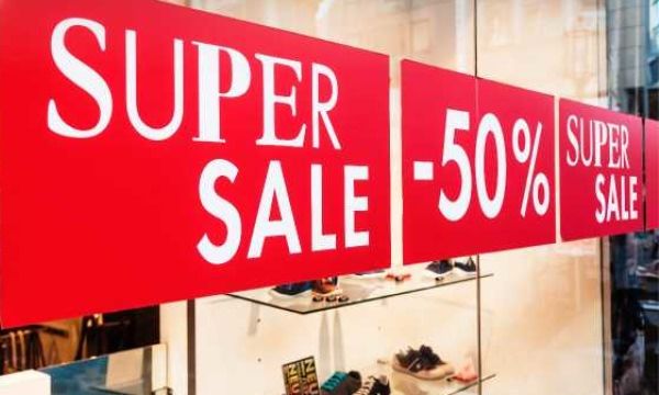 Saldi al via, per Confcommercio sarà una stagione col segno meno