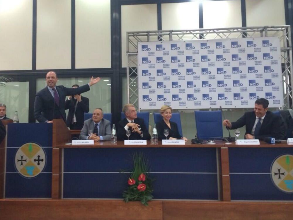 Caso Reggio, Alfano prende tempo