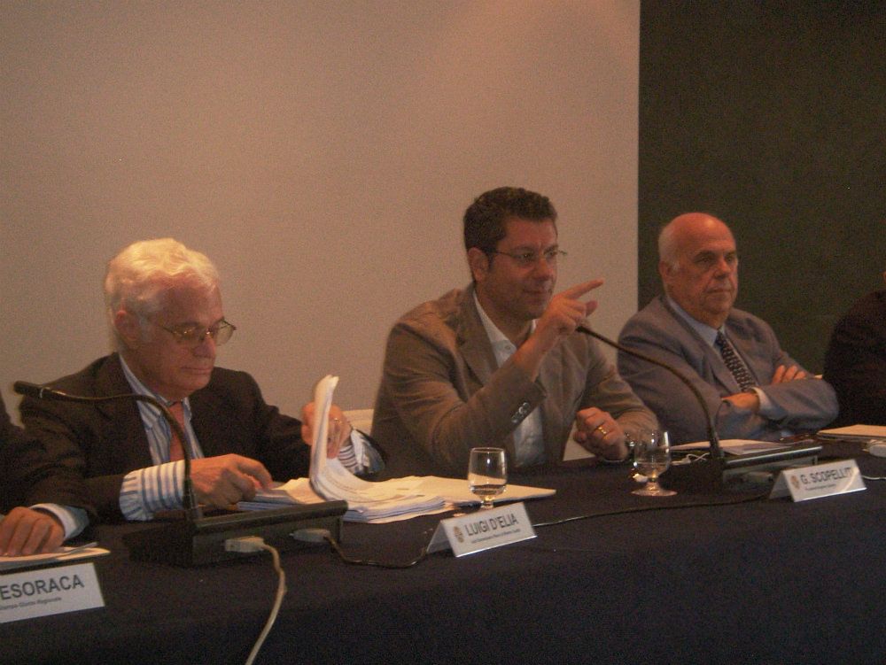 Sanità, D`Elia firma le dimissioni e arriva Urbani