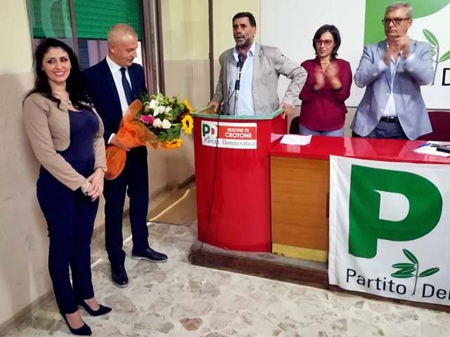 Il Pd di Crotone sceglie il "reuccio" e sconfessa la linea di Iacucci