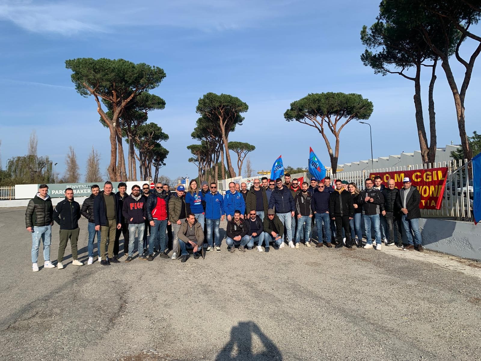 Vibo Valentia, braccia conserte dei lavoratori della Baker Hughes