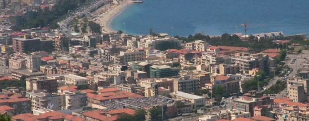 Il voto a Reggio Calabria tra Pd e il candidato “a sorpresa” del centrodestra