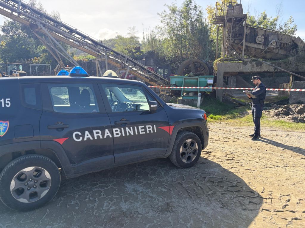 Maida, scarichi nel fiume Amato e fanghi industriali sul terreno. Sequestrato un impianto
