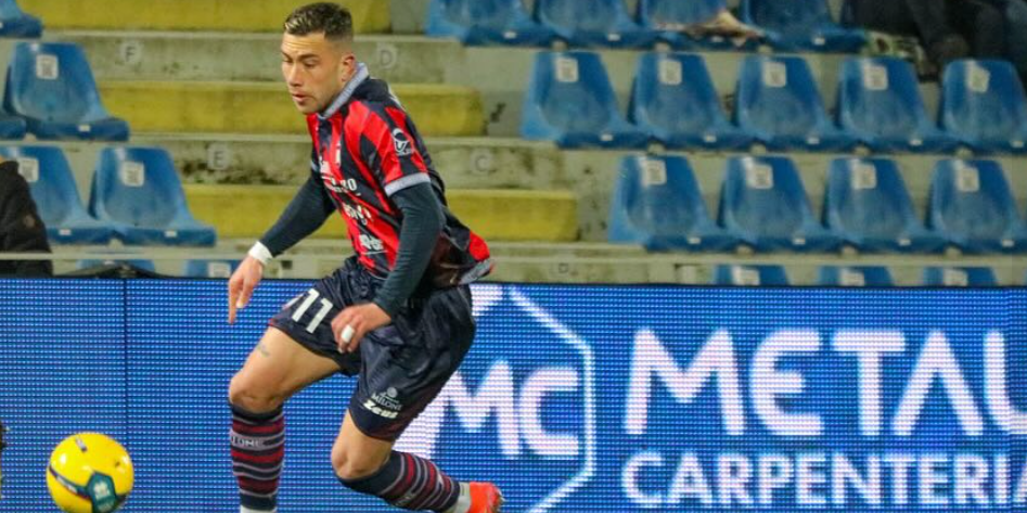 Murano fa sorridere il Crotone. Una sua doppietta stende il Monopoli