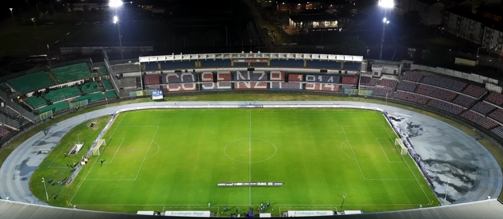 Cosenza calcio, dall’alto si vede meglio il vuoto