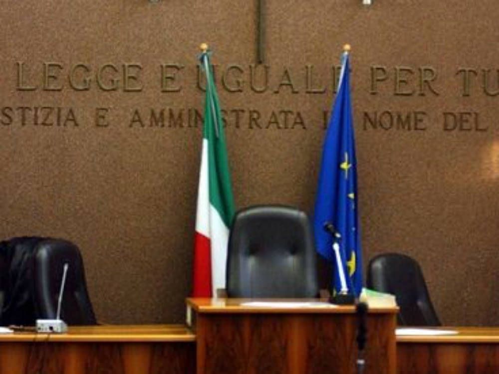 Latitante nello studio, condannato medico reggino