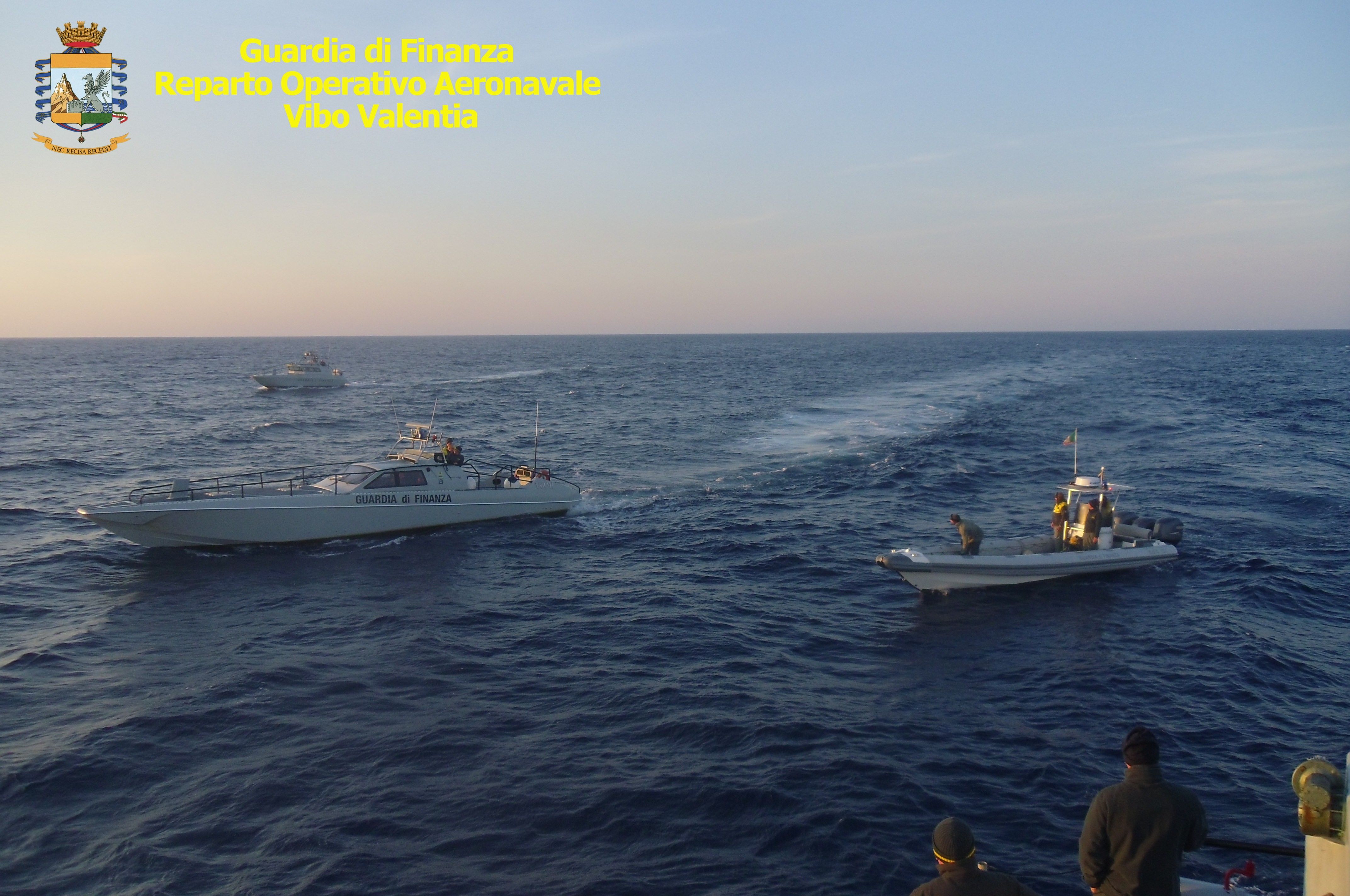 Crotone, abbordato veliero per arrestare due scafisti